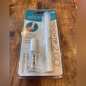 🌙 CAR75 - 61037 French Tip 2 Go White Nail Pen